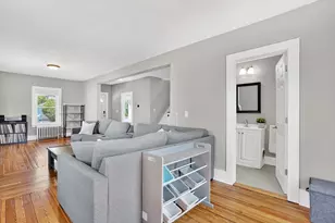 7 Maple St, Ludlow, MA 01056 - Photo 9