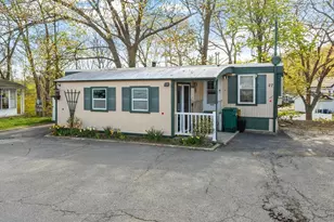 1237 Central St, Leominster, MA 01453 - Photo 5