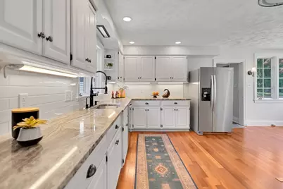 84 Lakeview Avenue, Haverhill, MA 01830 - Photo 11