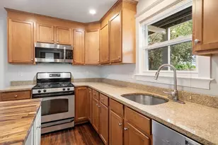 15 Oakland St, Boston, MA 02135 - Photo 5