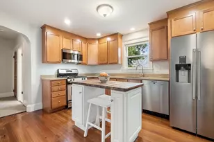 15 Oakland St, Boston, MA 02135 - Photo 7