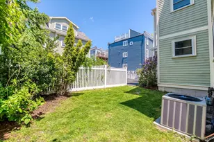24 Custer St, Boston, MA 02130 - Photo 27