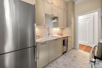 554 E 4th St #1B, Boston, MA 02127 - Photo 15