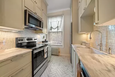 554 E 4th St #1B, Boston, MA 02127 - Photo 13
