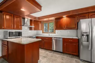 2035 Parker St, Springfield, MA 01128 - Photo 13