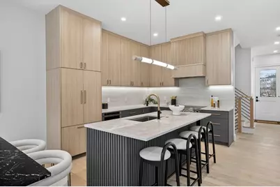 82-84 East Side Pkwy #82, Newton, MA 02458 - Photo 9