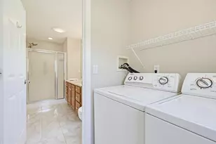 8 Maple St, Southborough, MA 01745 - Photo 27