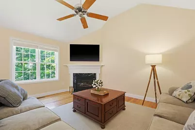 8 Maple Street, Southborough, MA 01745 - Photo 19