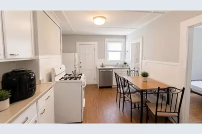 4 Sherman St #2, Cambridge, MA 02138 - Photo 9