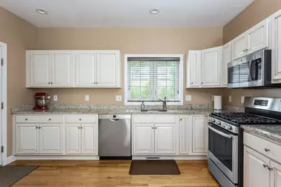 4 Candlelight Ln, Bellingham, MA 02019 - Photo 11