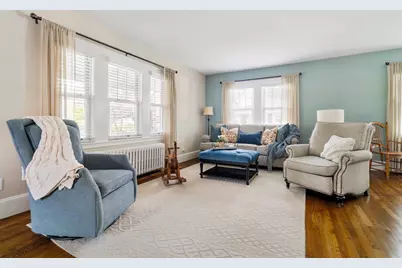 54 Endicott Rd, Stoneham, MA 02180 - Photo 5