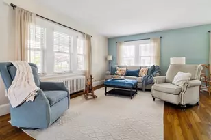 54 Endicott Rd, Stoneham, MA 02180 - Photo 5