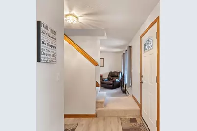 8 Biscuit Hill Dr, Leominster, MA 01453 - Photo 5
