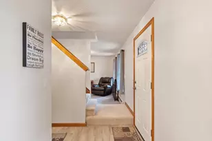 8 Biscuit Hill Dr, Leominster, MA 01453 - Photo 5