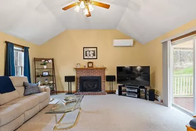 8 Biscuit Hill Dr, Leominster, MA 01453 - Photo 15