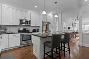 12 Cedar St, Waltham, MA 02453 - Photo 5