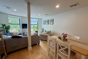 1674 Beacon St, Brookline, MA 02445 - Photo 9