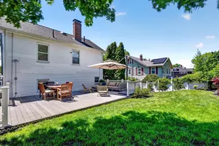 214 Laurel St, Melrose, MA 02176 - Photo 29