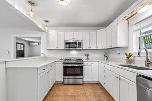 214 Laurel St, Melrose, MA 02176 - Photo 11