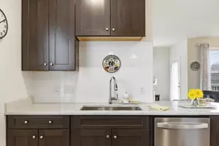 2301 Pennington Dr, Walpole, MA 02081 - Photo 11