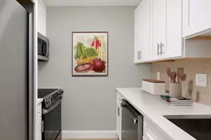 301 Lowell St, Somerville, MA 02145 - Photo 7