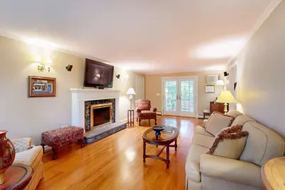 13 Garry Dr, Medfield, MA 02052 - Photo 9