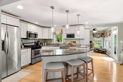 81 Lowell Blvd, Methuen, MA 01844 - Photo 11