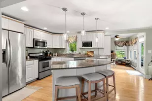 81 Lowell Blvd, Methuen, MA 01844 - Photo 11