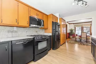 62 Falmouth Rd, Newton, MA 02465 - Photo 15
