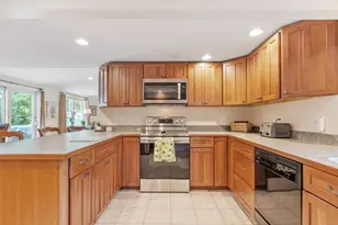 26 Woodlawn Ave, Chelmsford, MA 01824 - Photo 21