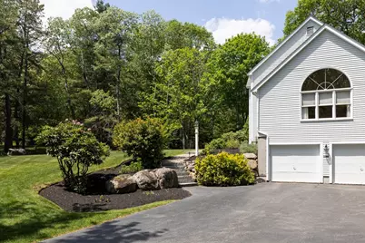 1 Sterling Dr, Hopkinton, MA 01748 - Photo 5