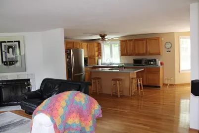 27 Gretchen Way, Raynham, MA 02767 - Photo 3