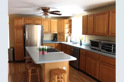 27 Gretchen Way, Raynham, MA 02767 - Photo 5