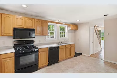 2 Tyng Rd, Tyngsborough, MA 01879 - Photo 13