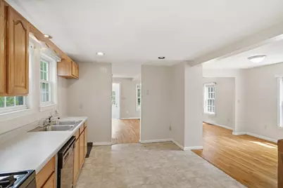 2 Tyng Rd, Tyngsborough, MA 01879 - Photo 11