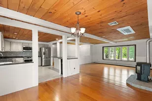 901 Haverhill St, Rowley, MA 01969 - Photo 5