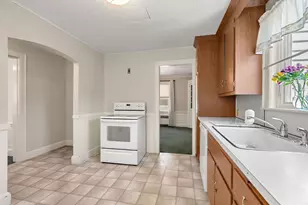 711 Lagrange St, Boston, MA 02132 - Photo 13