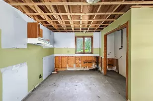 6 Philip St, Hudson, MA 01749 - Photo 27