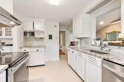 11 Whitla Drive, Worcester, MA 01604 - Photo 7