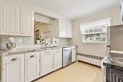 11 Whitla Drive, Worcester, MA 01604 - Photo 5