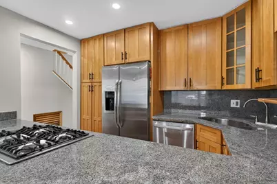 26 Breakwater Dr #26, Chelsea, MA 02150 - Photo 3