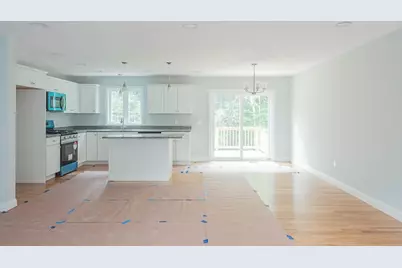 47 Mount Pleasant Ave, Holbrook, MA 02343 - Photo 3