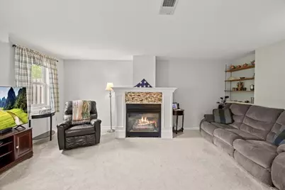 8 Willow Pond Dr #8, Rockland, MA 02370 - Photo 3