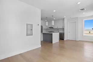 301 Border St, Boston, MA 02128 - Photo 13
