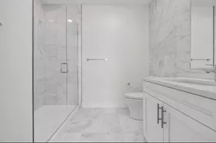 301 Border St, Boston, MA 02128 - Photo 17