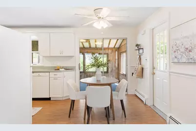 28 Valentine Rd, Framingham, MA 01702 - Photo 9