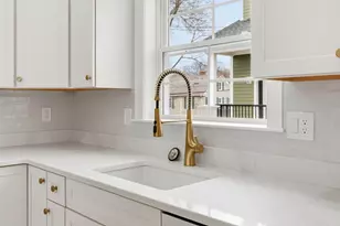 11 Washington St, Ipswich, MA 01938 - Photo 5