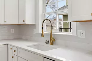11 Washington St, Ipswich, MA 01938 - Photo 5
