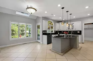 21 Coach Rd, North Attleboro, MA 02760 - Photo 5