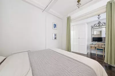 21 Beacon St #4G, Boston, MA 02108 - Photo 9